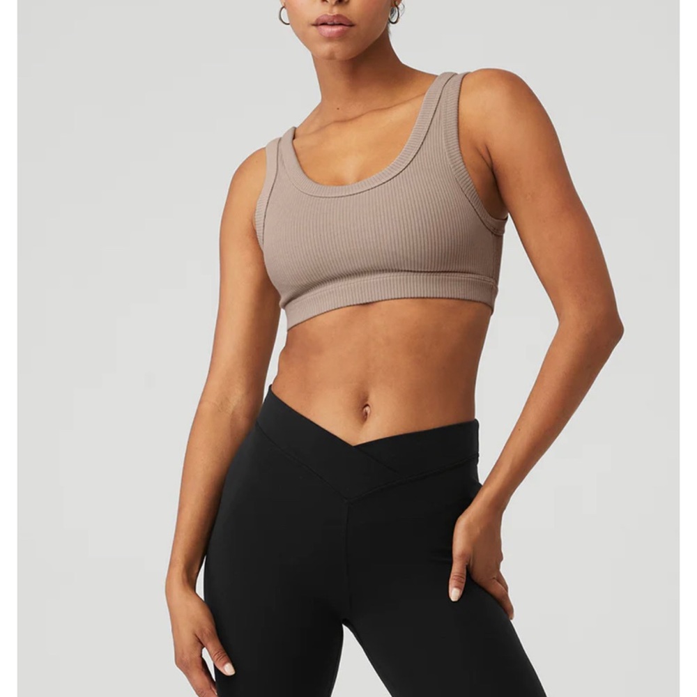 Alo yoga wellness bra in taupe. Size large